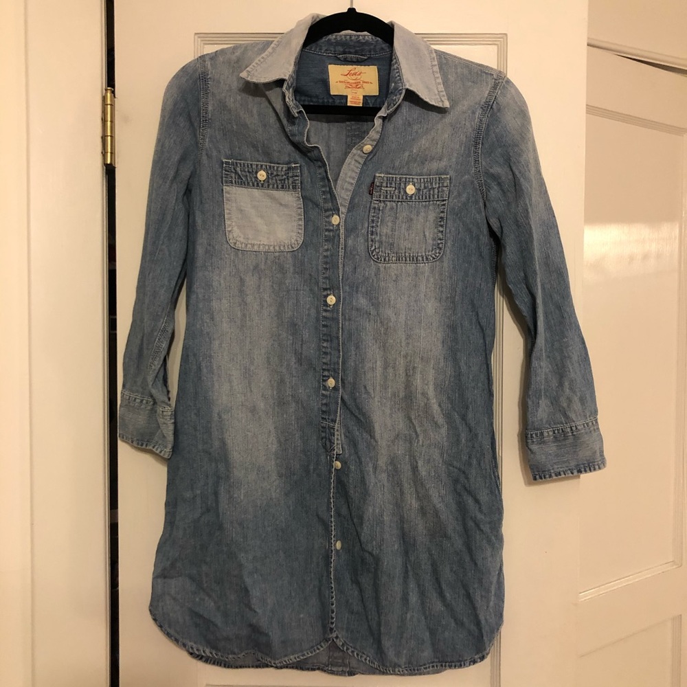 + LEVI’S + Vintage Denim Shirt